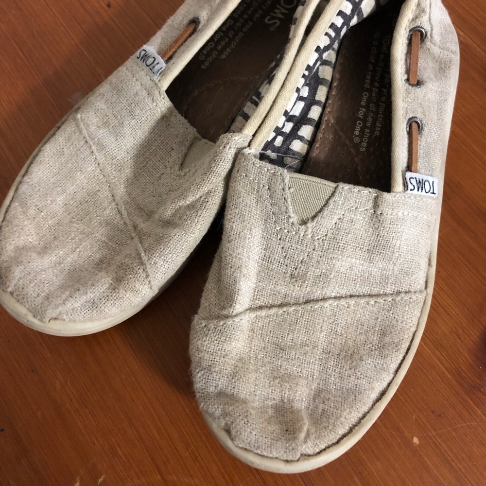 Toms size Y13